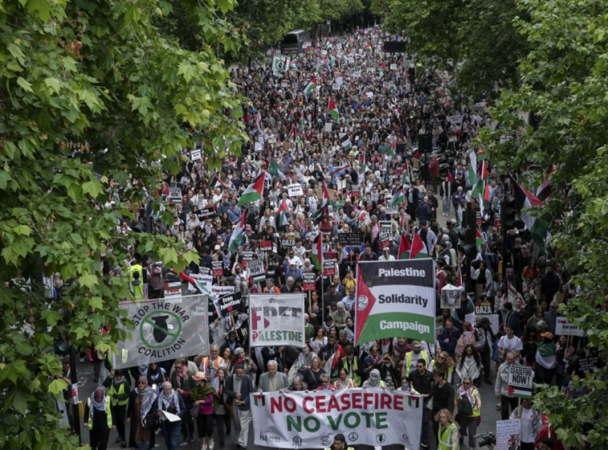 Mijëra demonstrues pro-palestinezë u mblodhën për një protestë në Londër