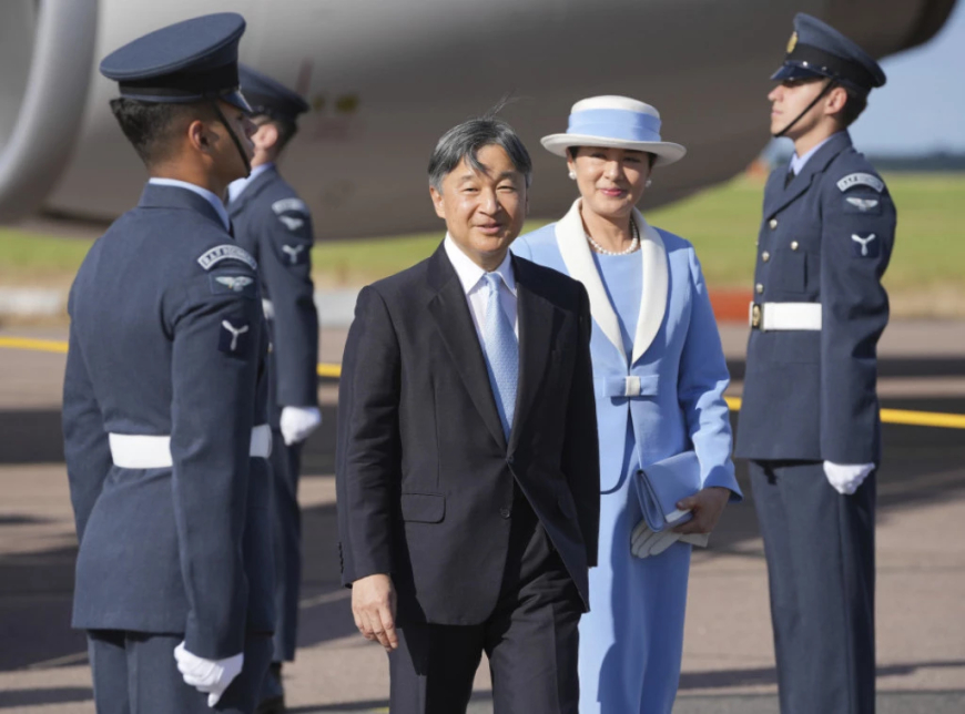 Perandori japonez Naruhito mbërriti për një vizitë zyrtare në Britaninë e Madhe