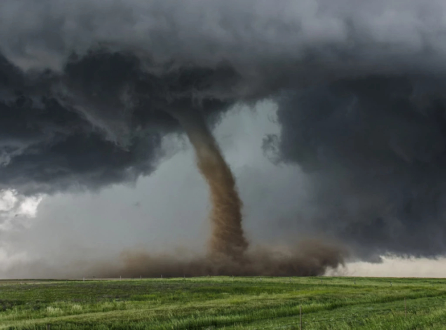 Tornado që goditi Kinën vrau një person dhe plagosi 79