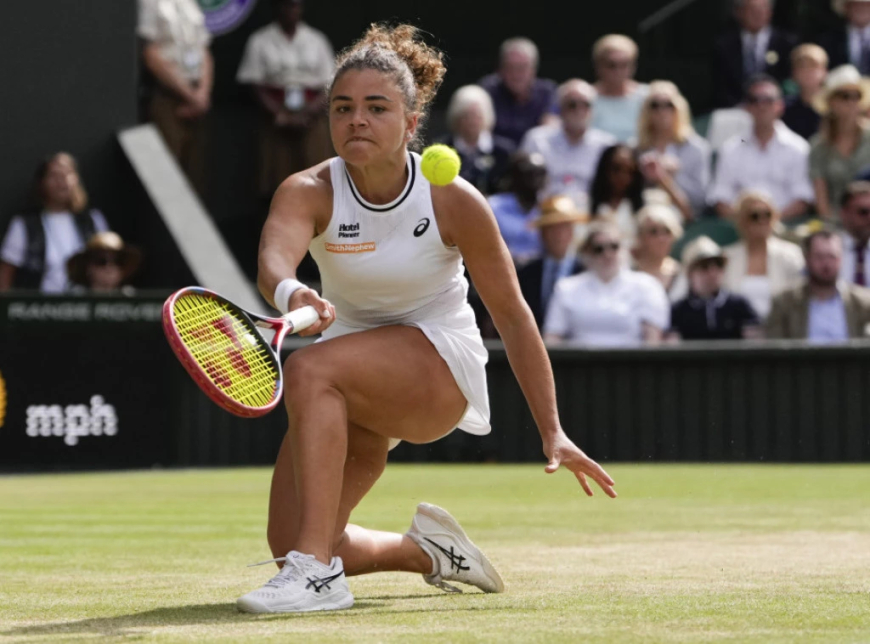 Tenistja italiane Jasmin Paolini është finalistja e parë e Wimbledon